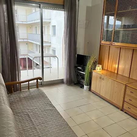 Apartment Proche Roses